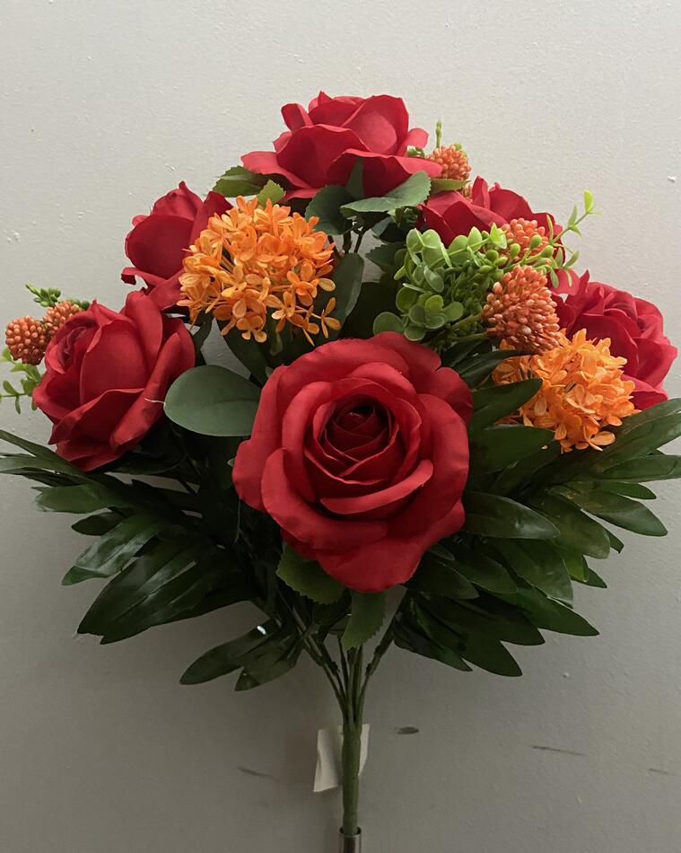 Роза с хрезантемою пластик Д-279